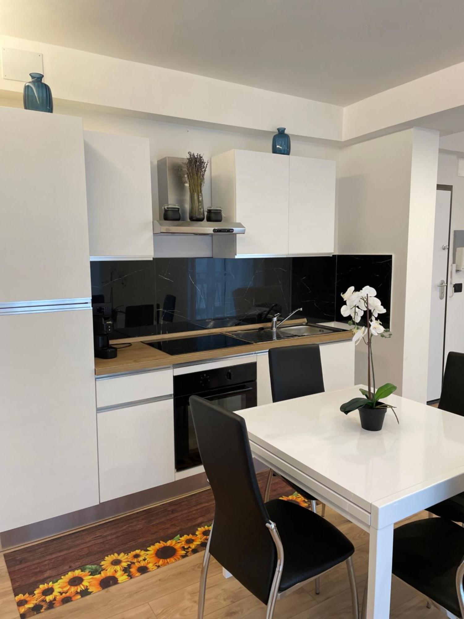 Il Girasole Apartment Genoa Exterior photo